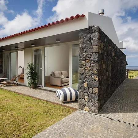 Farm stay Entre Muros - - Casa Com Jardim E Acesso Direto Ao Mar *