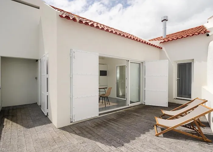 Entre Muros - - Casa Com Jardim E Acesso Direto Ao Mar