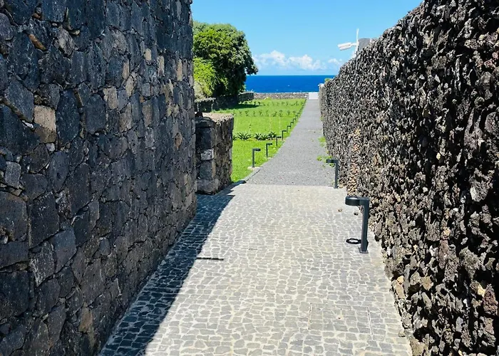 Entre Muros - - Casa Com Jardim E Acesso Direto Ao Mar Gospodarstwo agroturystyczne Ribeira Grande