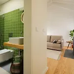 Entre Muros - - Casa Com Jardim E Acesso Direto Ao Mar בית חווה