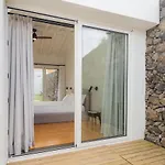 Entre Muros - - Casa Com Jardim E Acesso Direto Ao Mar בית חווה *
