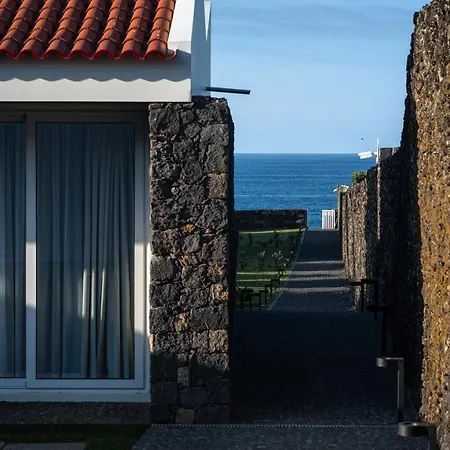 Entre Muros - - Casa Com Jardim E Acesso Direto Ao Mar