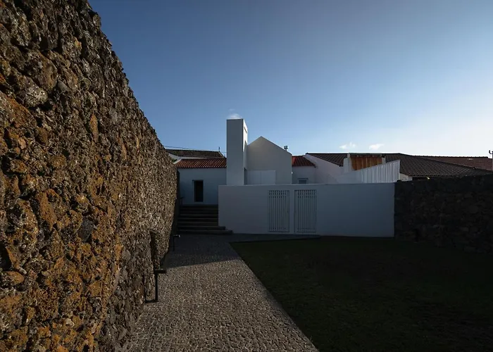 Farm stay Entre Muros - - Casa Com Jardim E Acesso Direto Ao Mar Ribeira Grande