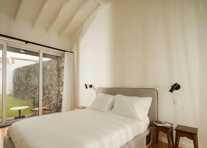 Entre Muros - - Casa Com Jardim E Acesso Direto Ao Mar Farm stay