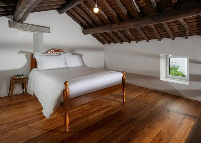 Entre Muros - - Casa Com Jardim E Acesso Direto Ao Mar Ribeira Grande